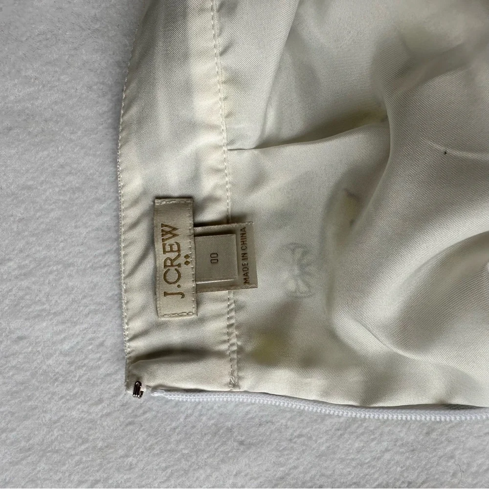 J.Crew Lemon Pattern Pleated Skirt‎ Preppy Summer White Lined Women’s Size 00